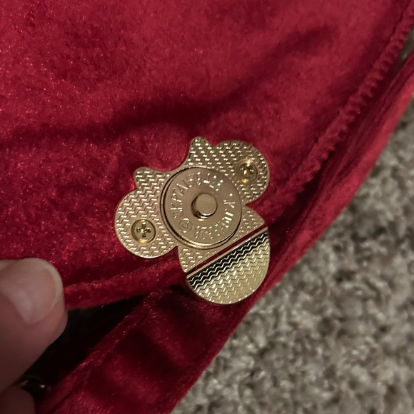 Disney Red Quilted velvet Crossbody Bag with Gold Bow Bag Charm - Picture 6 of 8